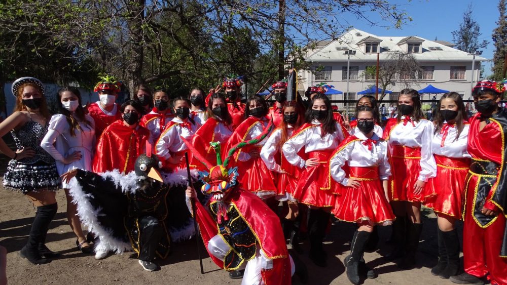 Colegio Manantial se reencontró celebrando nuestro folclor