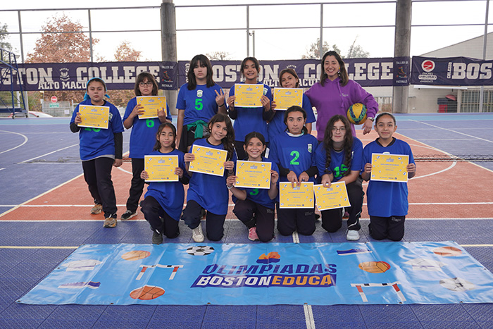 Nuestras estudiantes lo dieron todo en el Torneo Vóleibol Mini Damas de las Olimpiadas BostonEduca