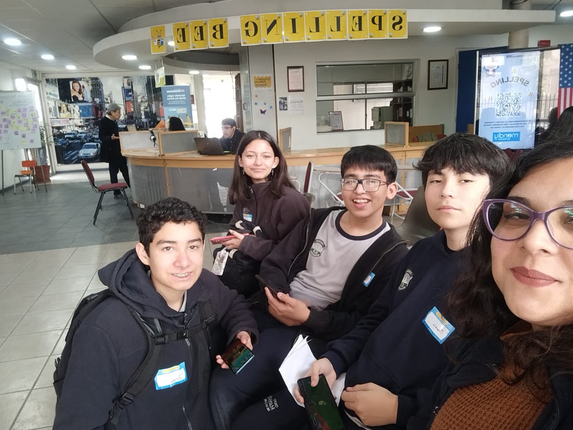 ¡Nuestros estudiantes participaron en el Spelling Bee 2025!