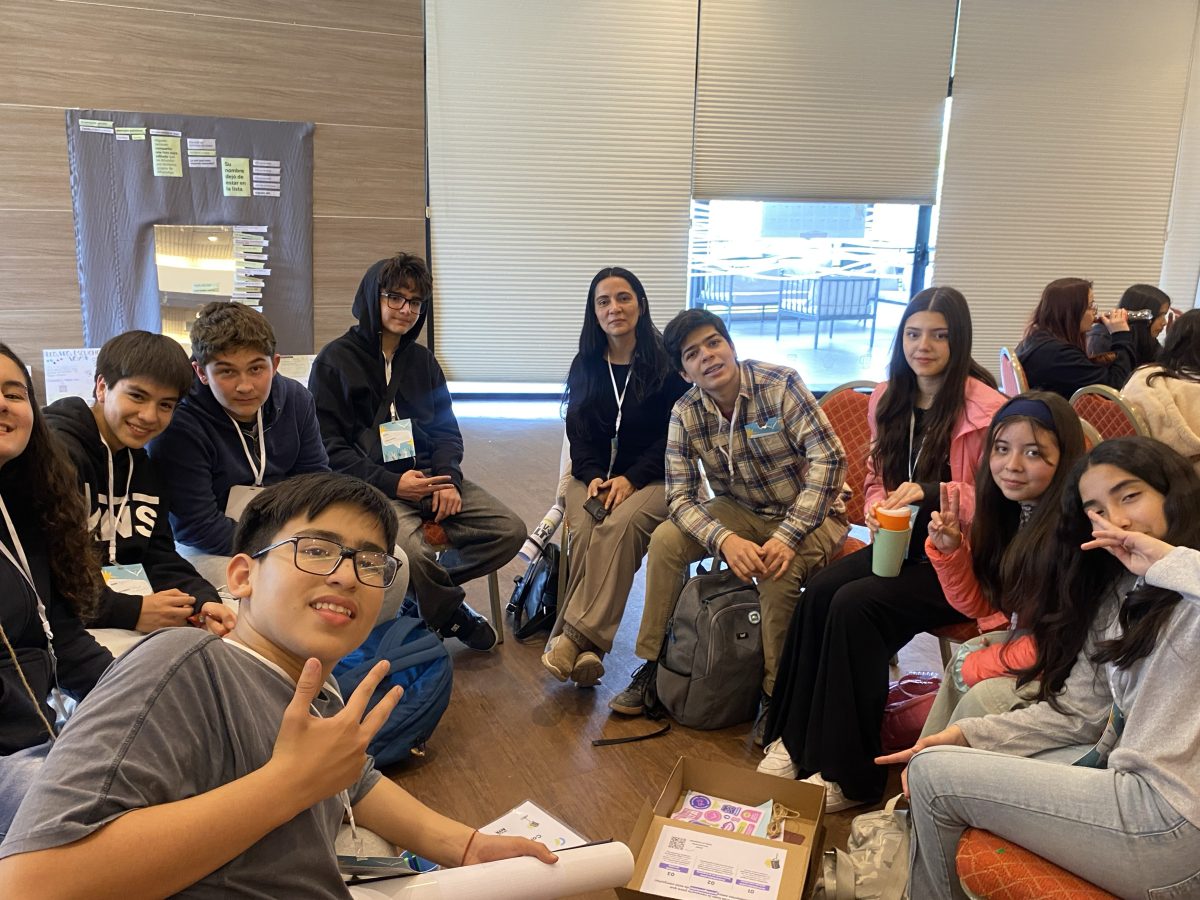 Estudiantes de nuestro colegio participan en cumbre de líderes para prevenir la violencia escolar