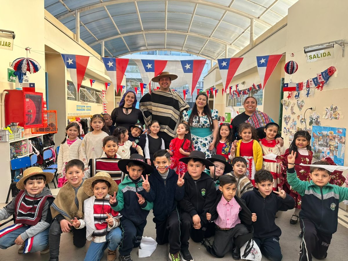 Celebración de Fiestas Patrias en Preescolar